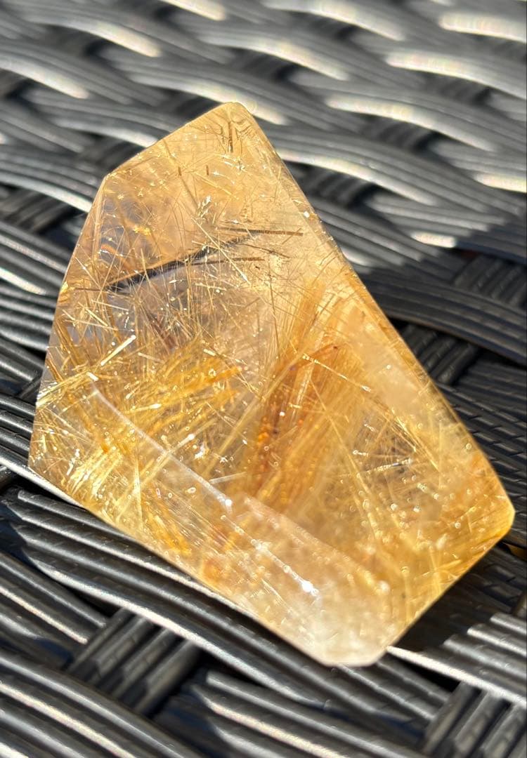 【天然石】ゴールドルチルクウォーツ①