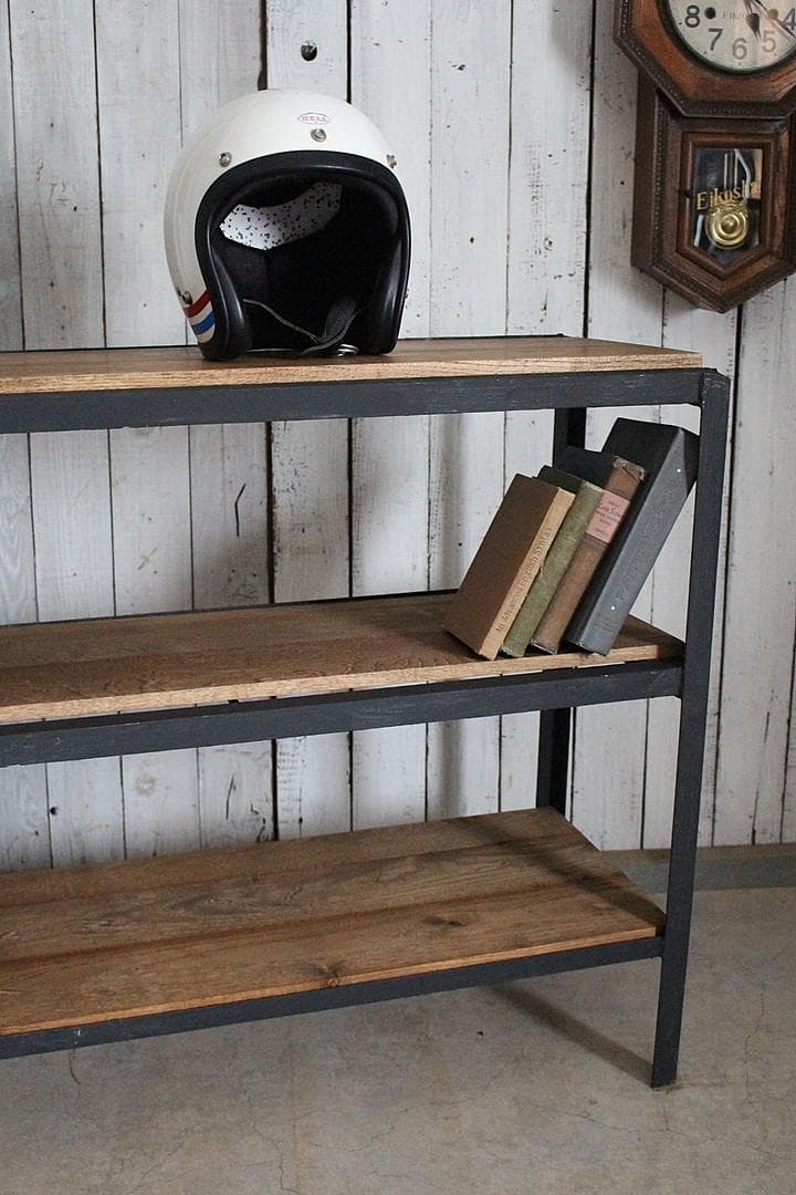 古いアイアンフレームと古材の収納棚　食器棚　オープンラック　靴棚　古家具