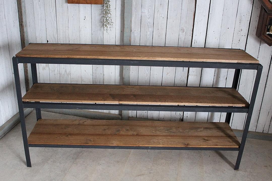 古いアイアンフレームと古材の収納棚　食器棚　オープンラック　靴棚　古家具