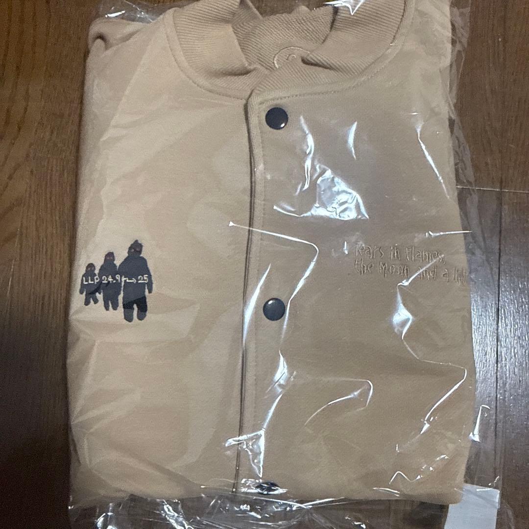 aiko 燃え月ター ブルゾン（ベージュ）ナミサイズ - メルカリ