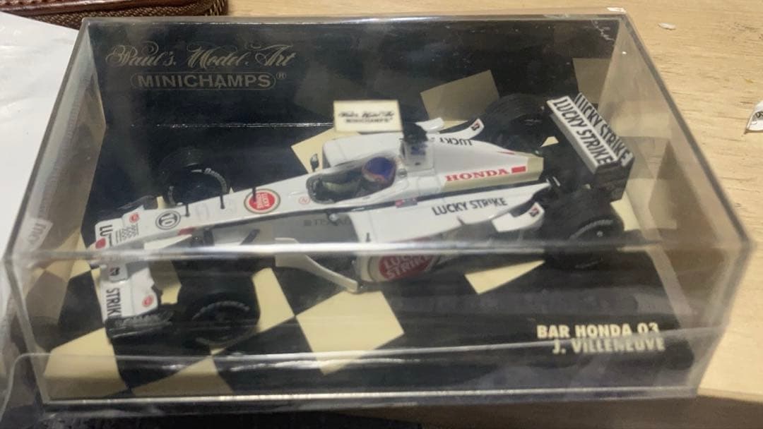 1/43 BAR 02 03 J.ヴィルヌーブ LUCKY STRIKE 2台