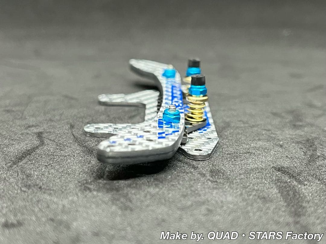 ミニ四駆パーツ】2軸ATリジットバンパー 30周年／シルバー 3mm厚