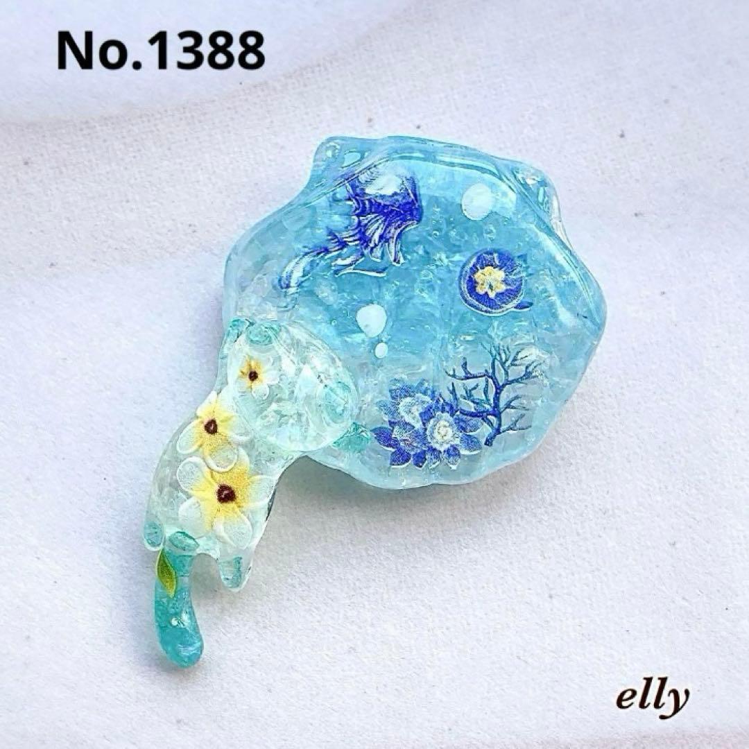 【sawasawa様】1374.天然石　琉球ガラス　星型　ジャンピング猫　レジン