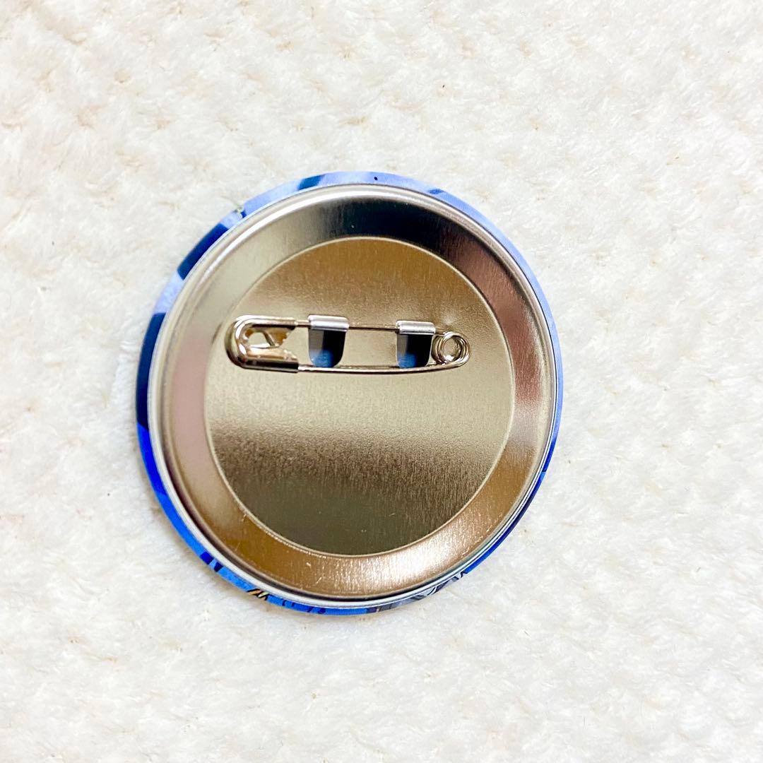 スモーカー ONE PIECE セブンイレブン 20周年 限定衣装 缶バッジ