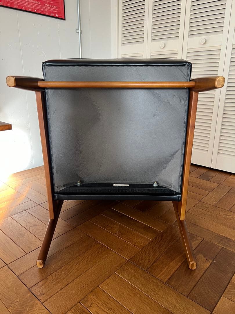 カリモクKチェア