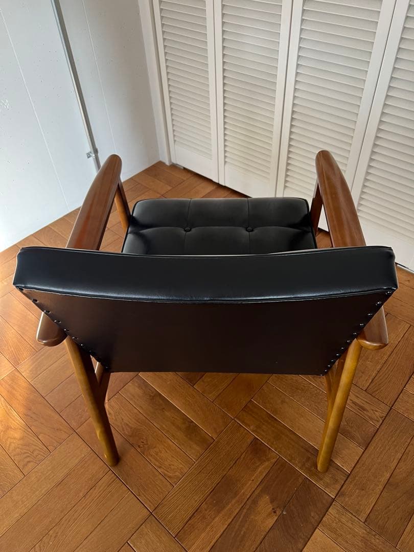 カリモクKチェア