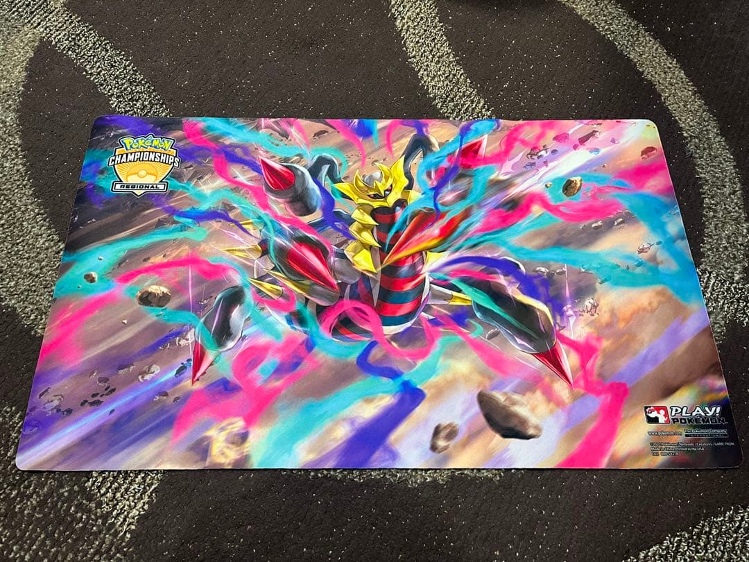 海外版 ギラティナ プレイマット - メルカリ