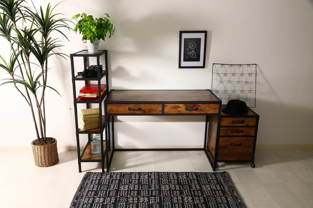 【新品・送料無料】クルト デスク 引き出し２杯付き