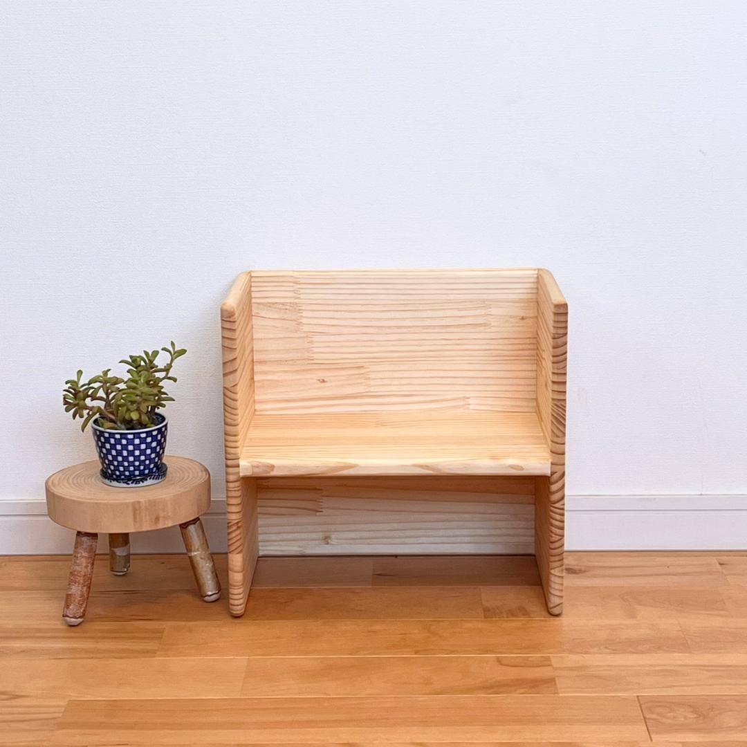 【すべての角が丸い】プレゼント 木製子供椅子　パイン材　変化椅子　キッズチェア