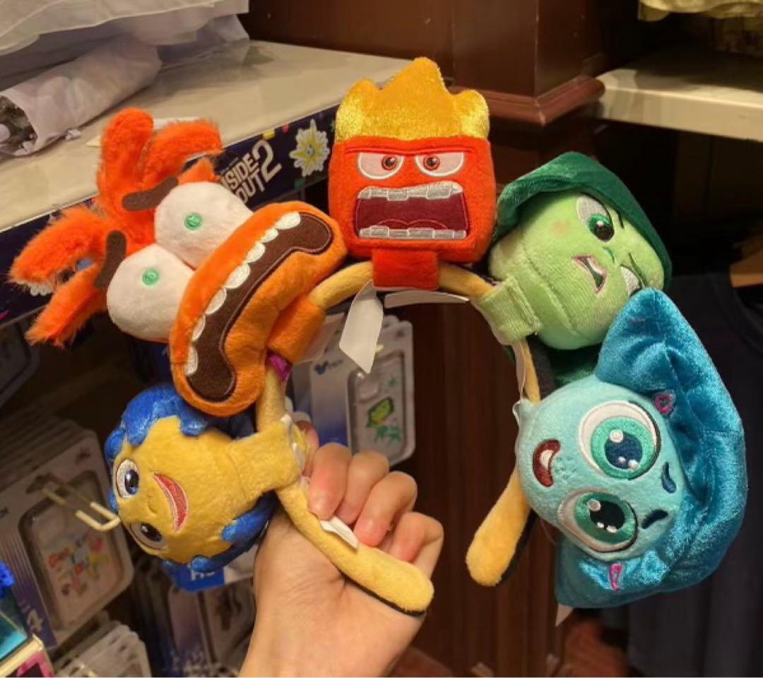 香港ディズニー インサイド・ヘッド2 ぬいぐるみカチューシャ - メルカリ