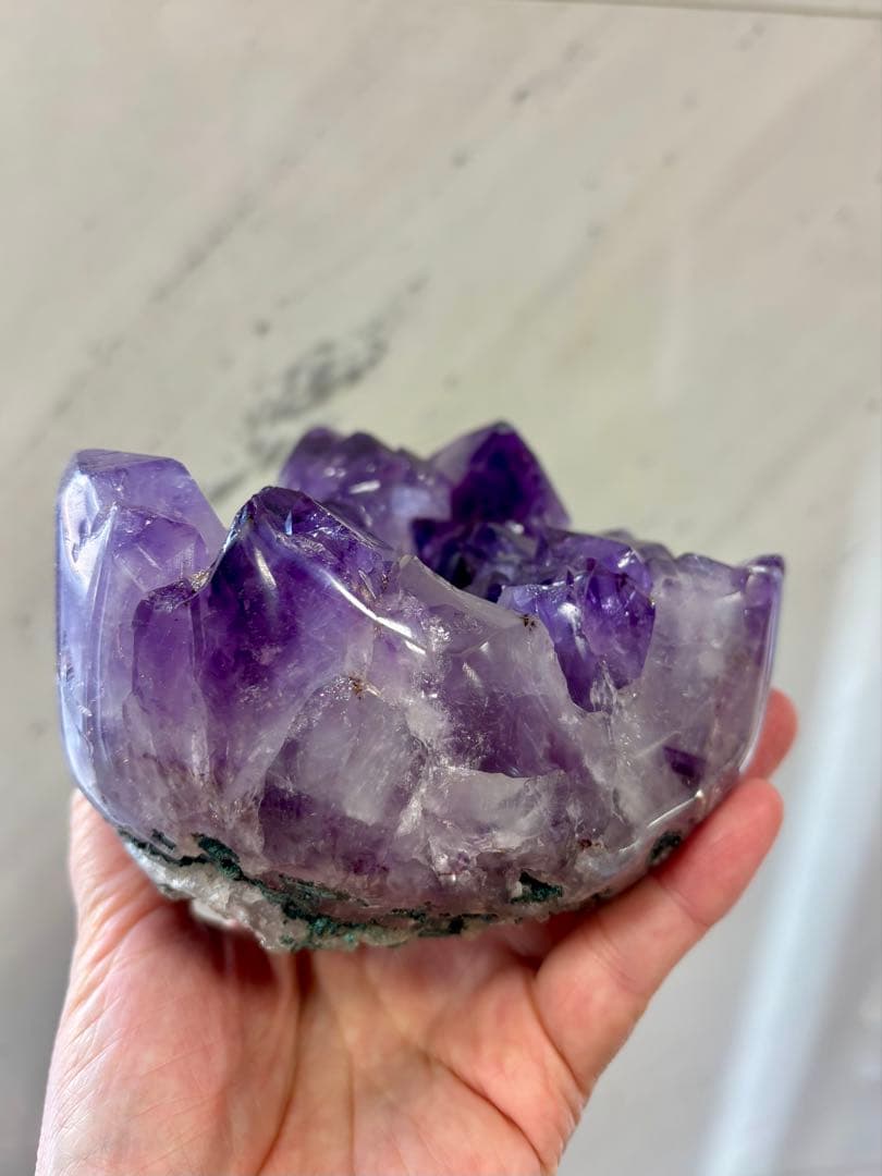 ブラジル産　大きめの結晶　アメジスト　クラスター　1652g テリ艶　ゴージャス