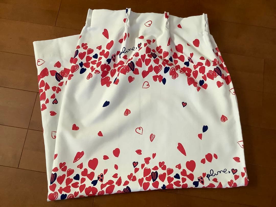 東京インテリア】遮光カーテン ハート模様 3枚