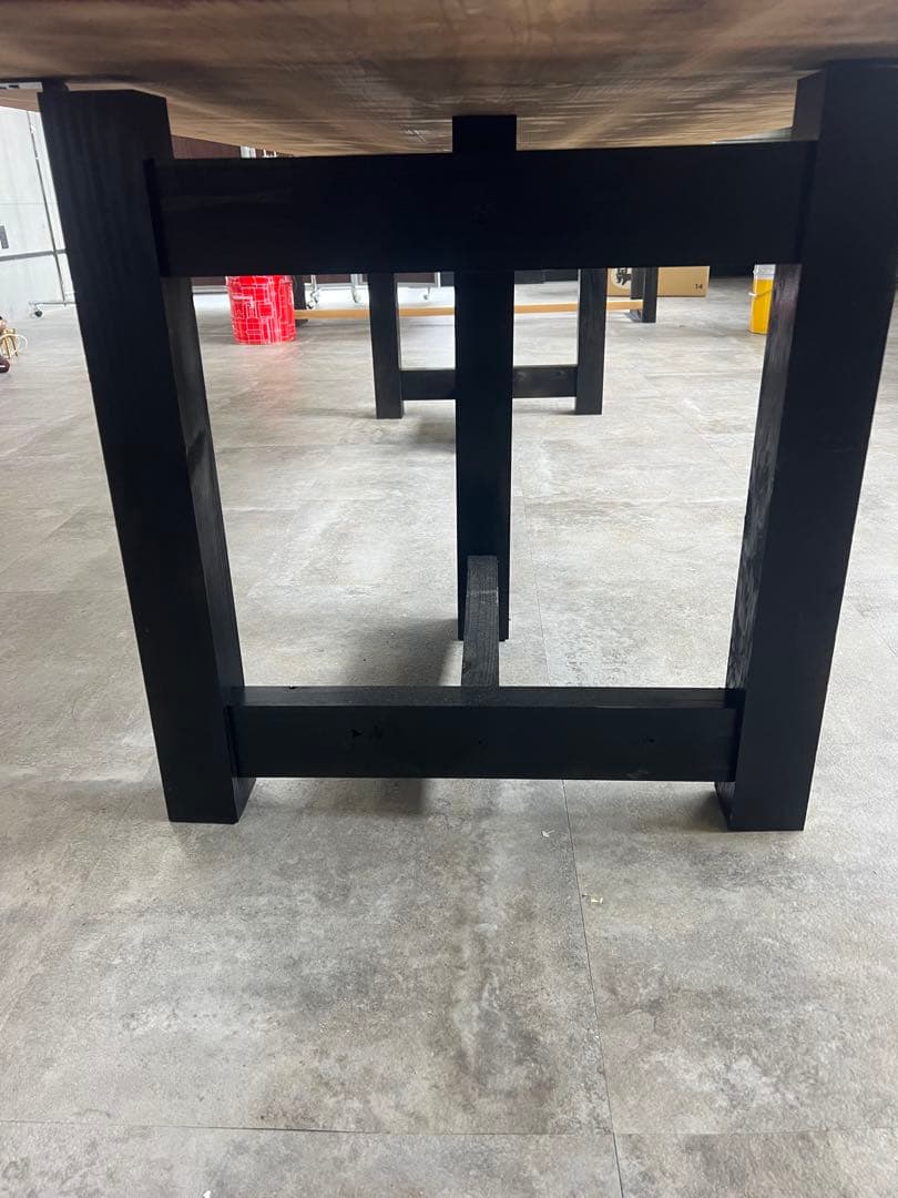 杉の赤み一枚板