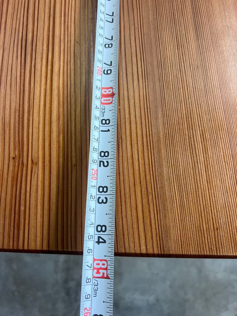 杉の赤み一枚板