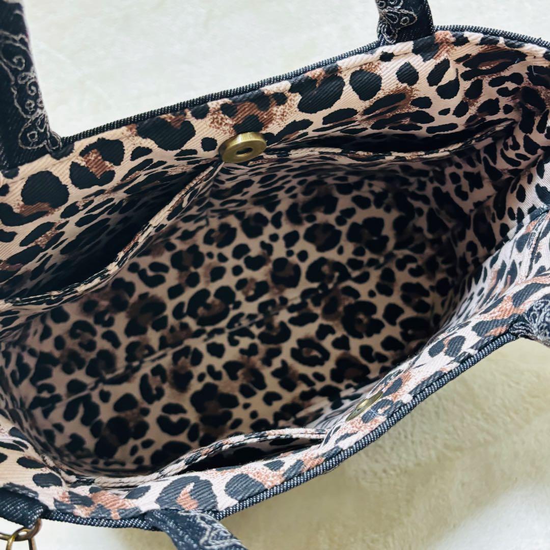 ロラライハリス　プードル刺繍 デニムトート ハンドメイド 一点物 チャーム付き