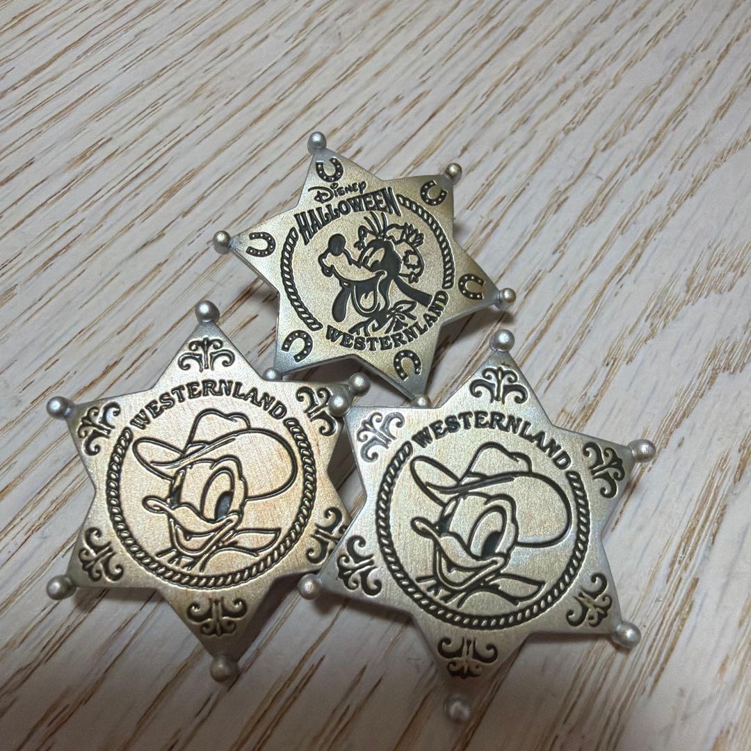 ディズニー 保安官バッジ3個セット - メルカリ