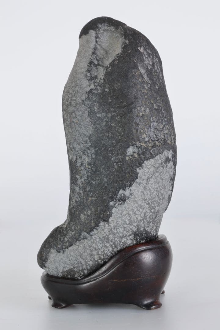 雪花石 鑑賞石 1.9kg 在銘 台座付 霊石 人物石 水石 盆景 天然石 美石