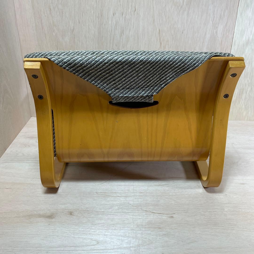 徳島県立工業技術センター　新日本木工　曲木　低座椅子　胡坐楽座椅子　腰痛防止