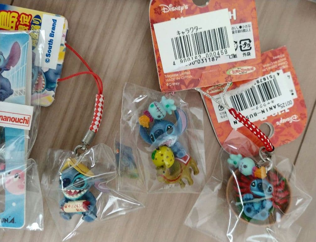 スティッチ　ご当地ストラップ　１１個セット