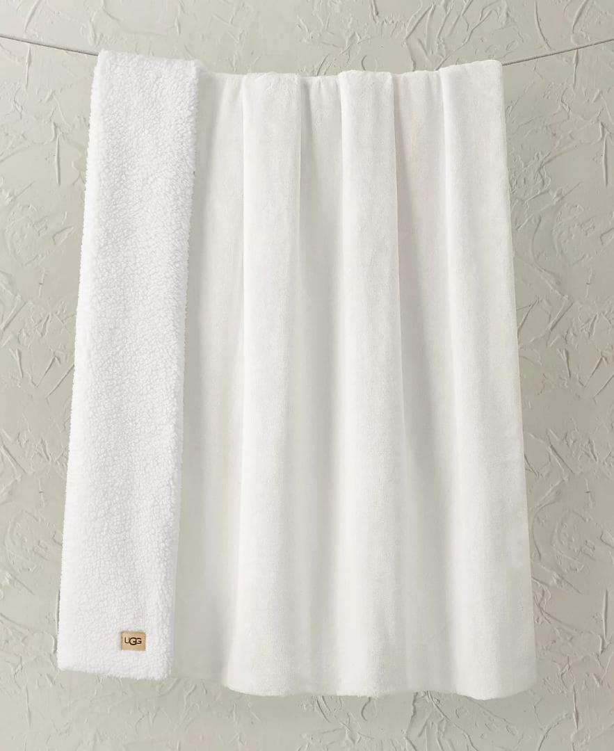 【新品未使用品】★UGG ★リバーシブル毛布★高級ブランケット★2色あり