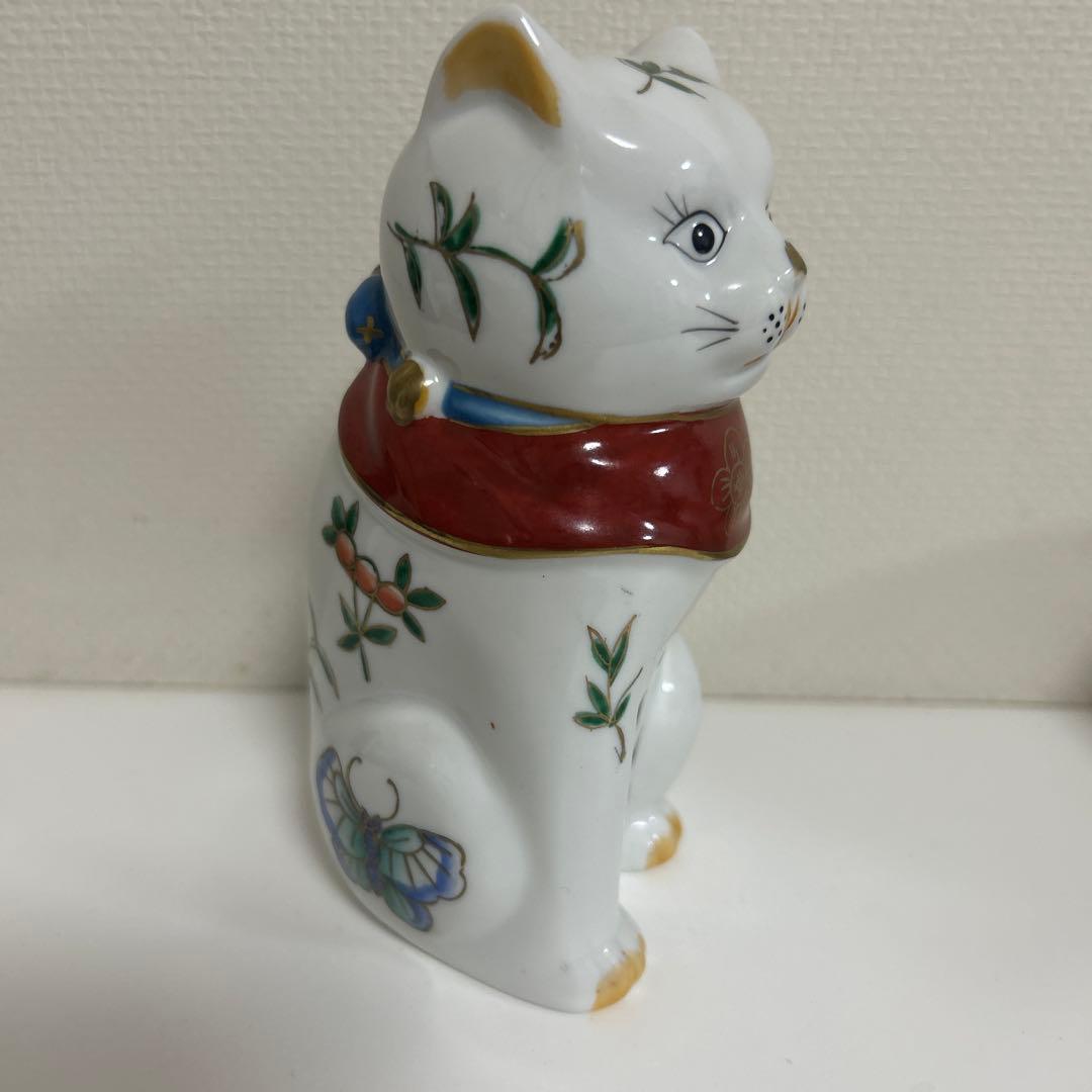 美品　伊万里　招き猫　手描き　花と蝶　商売繁盛　良縁