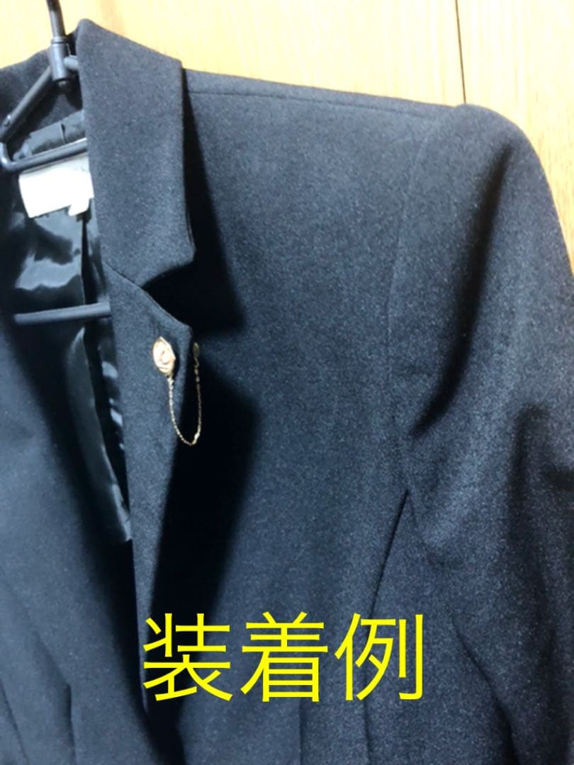 薬研藤四郎刀剣紋モチーフタイタックブローチ【K18イエローゴールド】