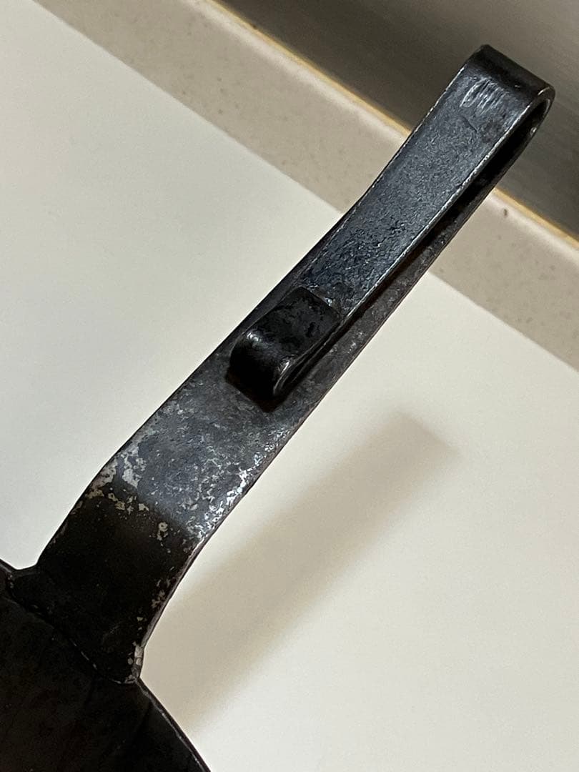 タークturk鉄製フライパンベントハンドル【深型】28cm