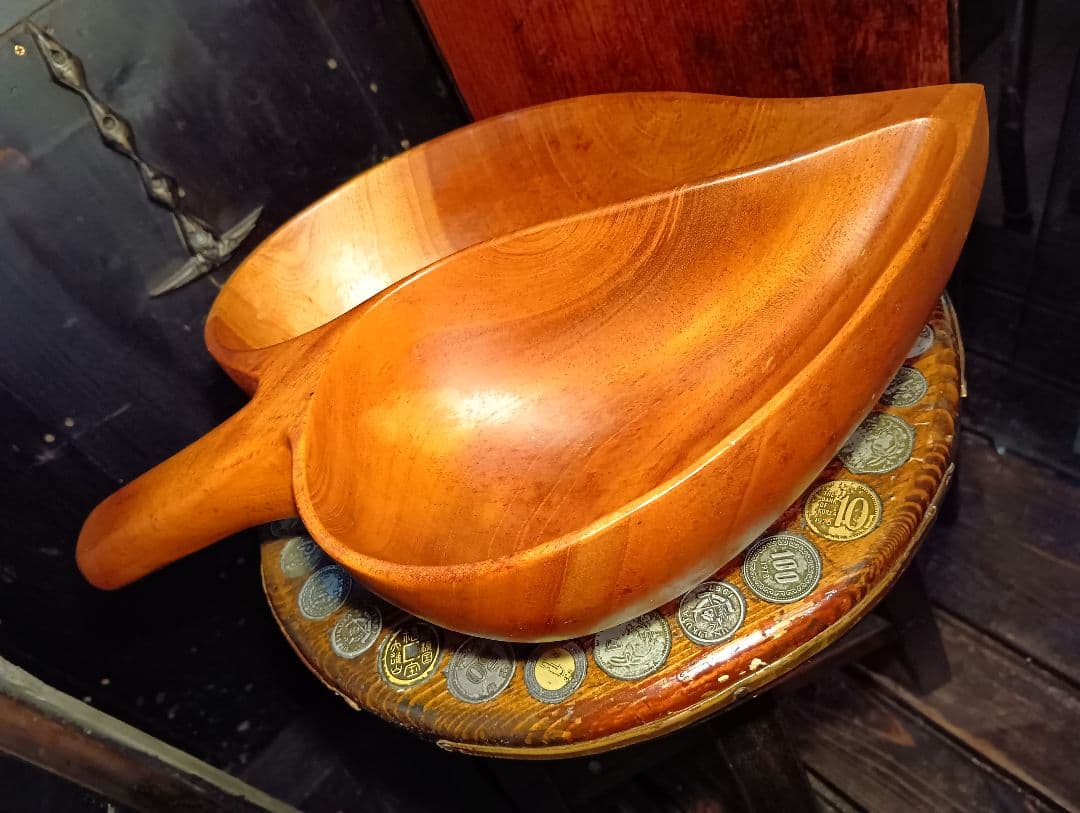 北欧モダン　ビンテージ　チーク　無垢材　カービング　トレイ　ボール　小物入れ