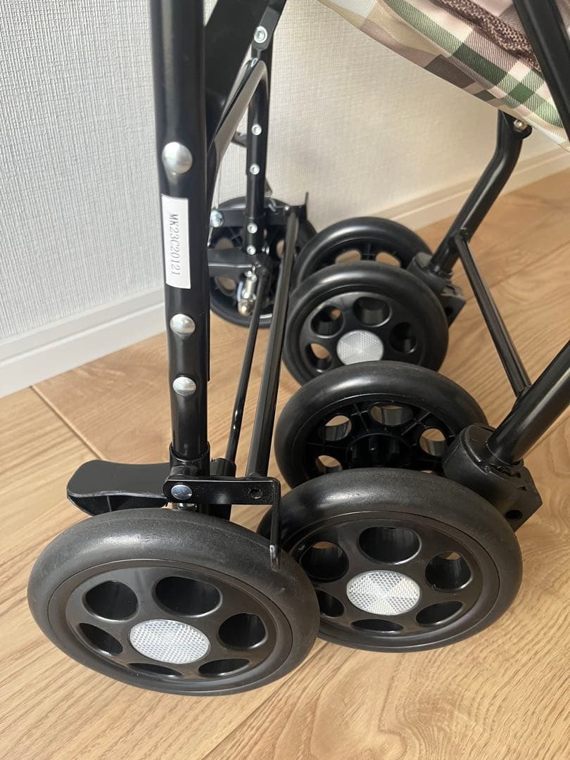 【美品】マキテック シルバーカー スリムムーヴ SX-15 ベージュチェック