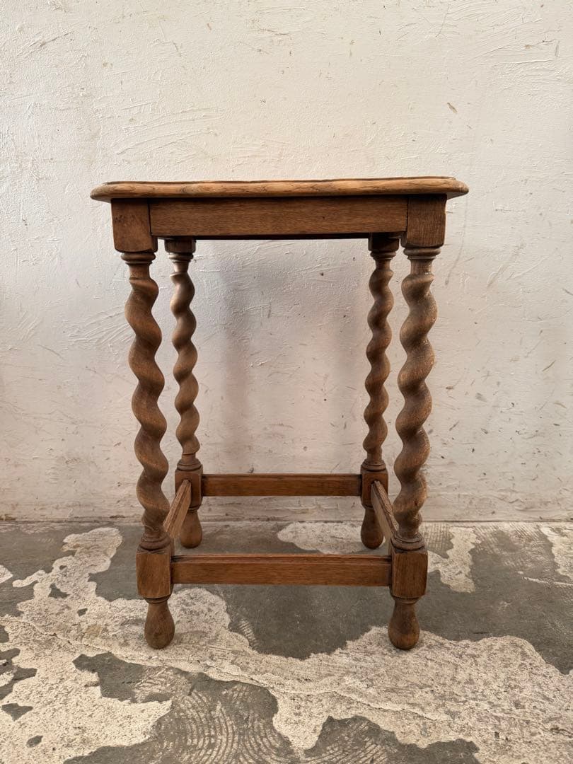 ビンテージ　サイドテーブル ベッドサイドテーブル　小　剥離