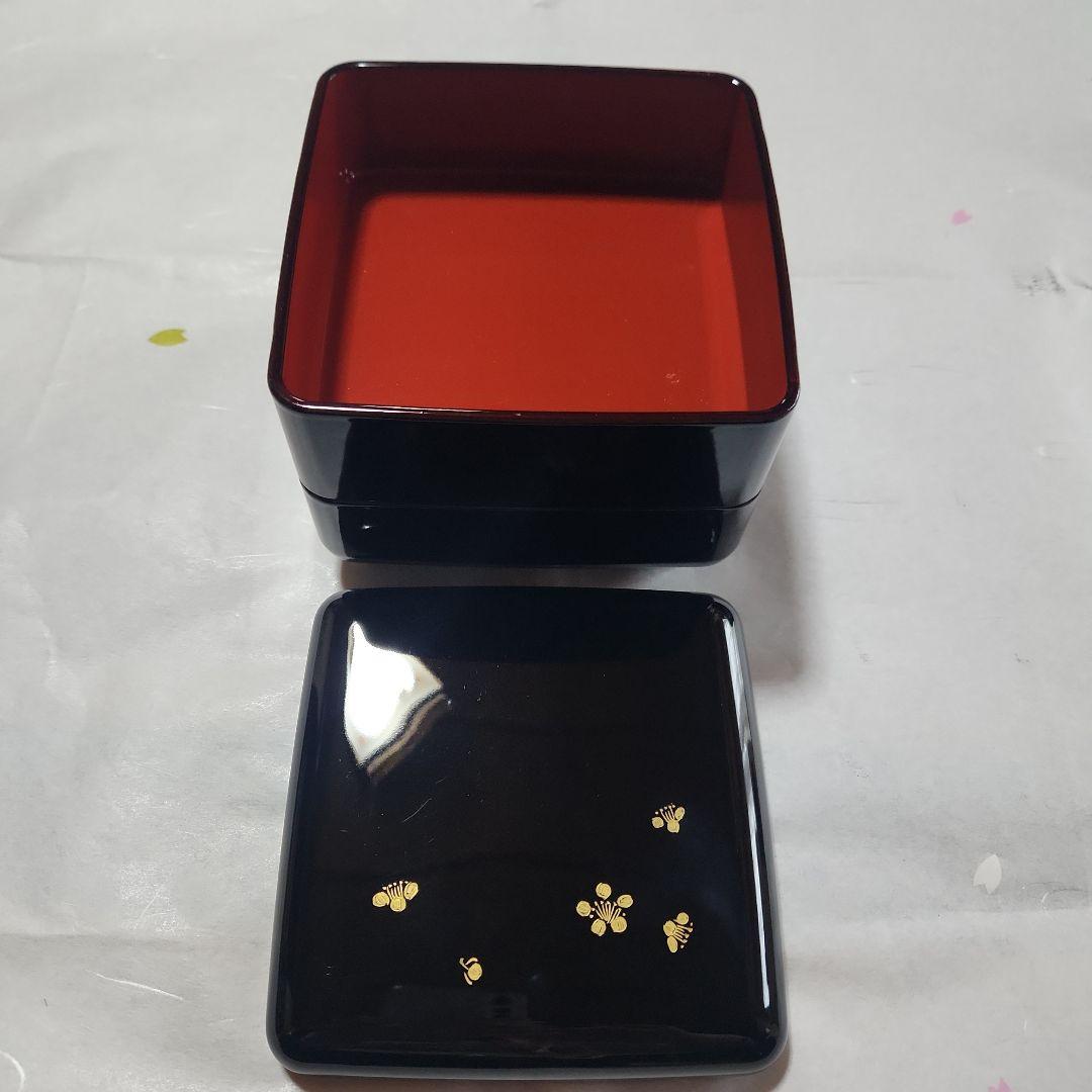 sale未使用☆お正月☆黒の2段重箱 金色の梅花模様　運動会　花見　お弁当箱