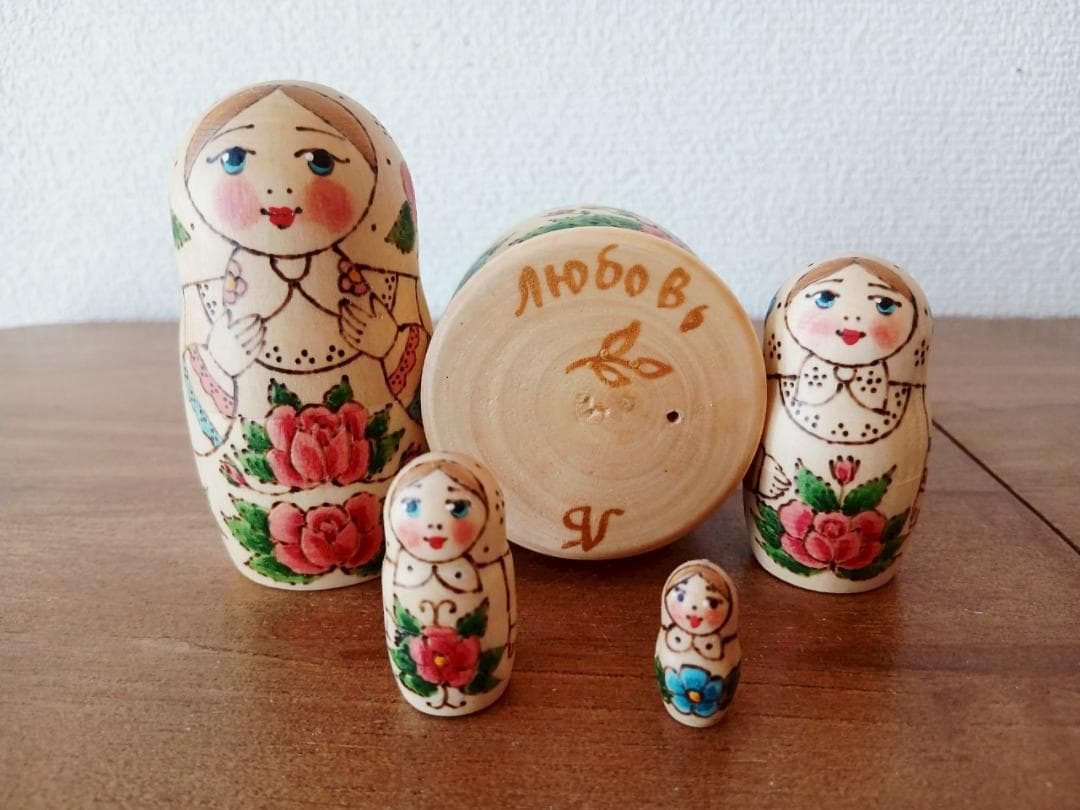 【LYH278】 北欧ロシア雑貨のインテリア、マトリョーシカ　リューバ作