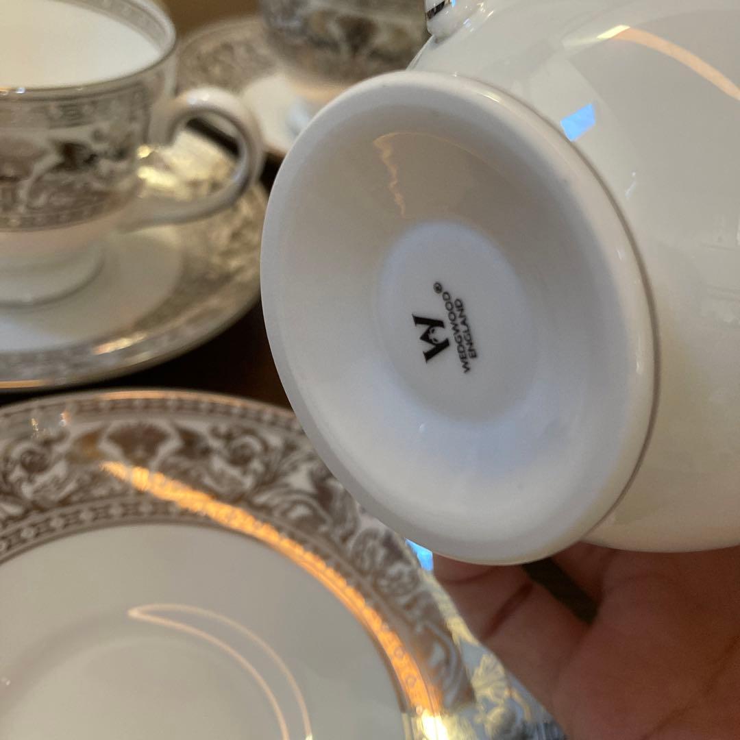 ウエッジウッド フロレンティーン プラチナ　カップ&ソーサー