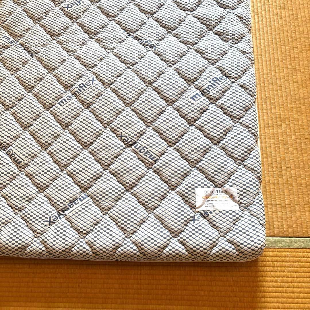 イタリア　マニフレックス シングル敷き布団 グレー