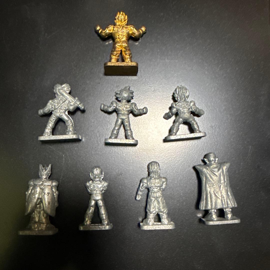 ドラゴンボール　メタル製フィギュア 8体セット