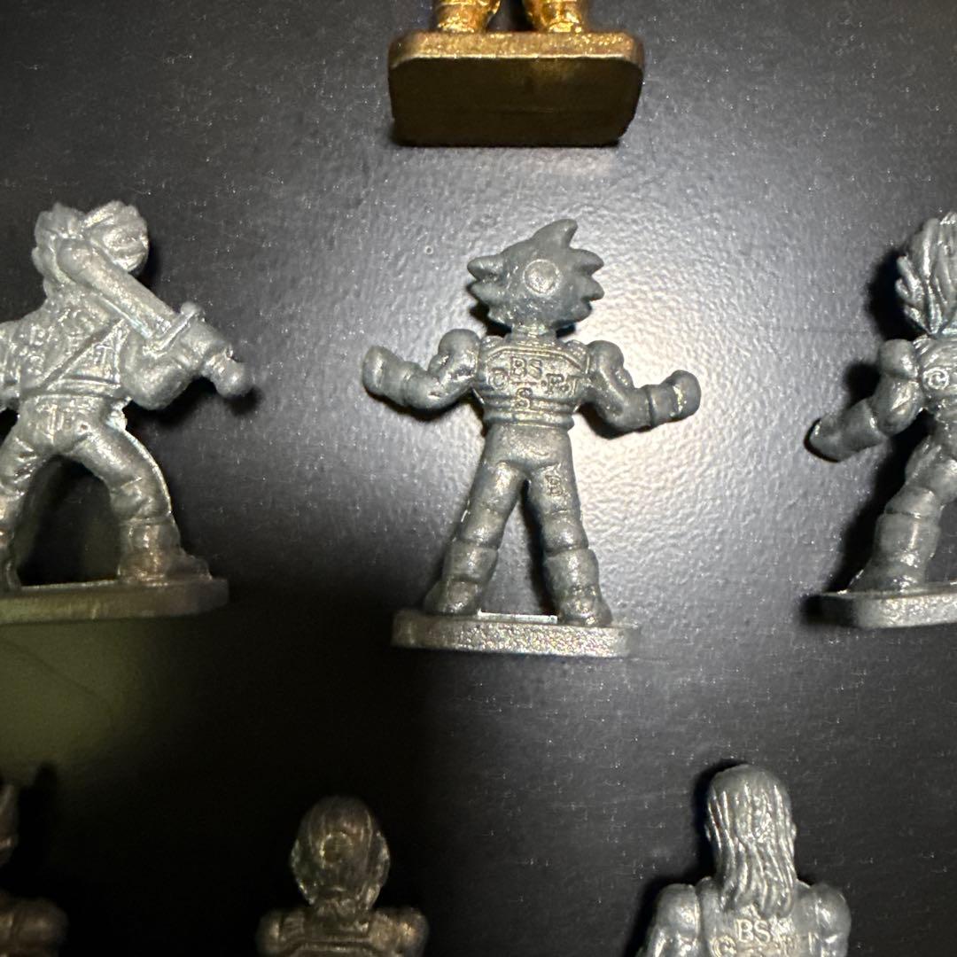 ドラゴンボール　メタル製フィギュア 8体セット
