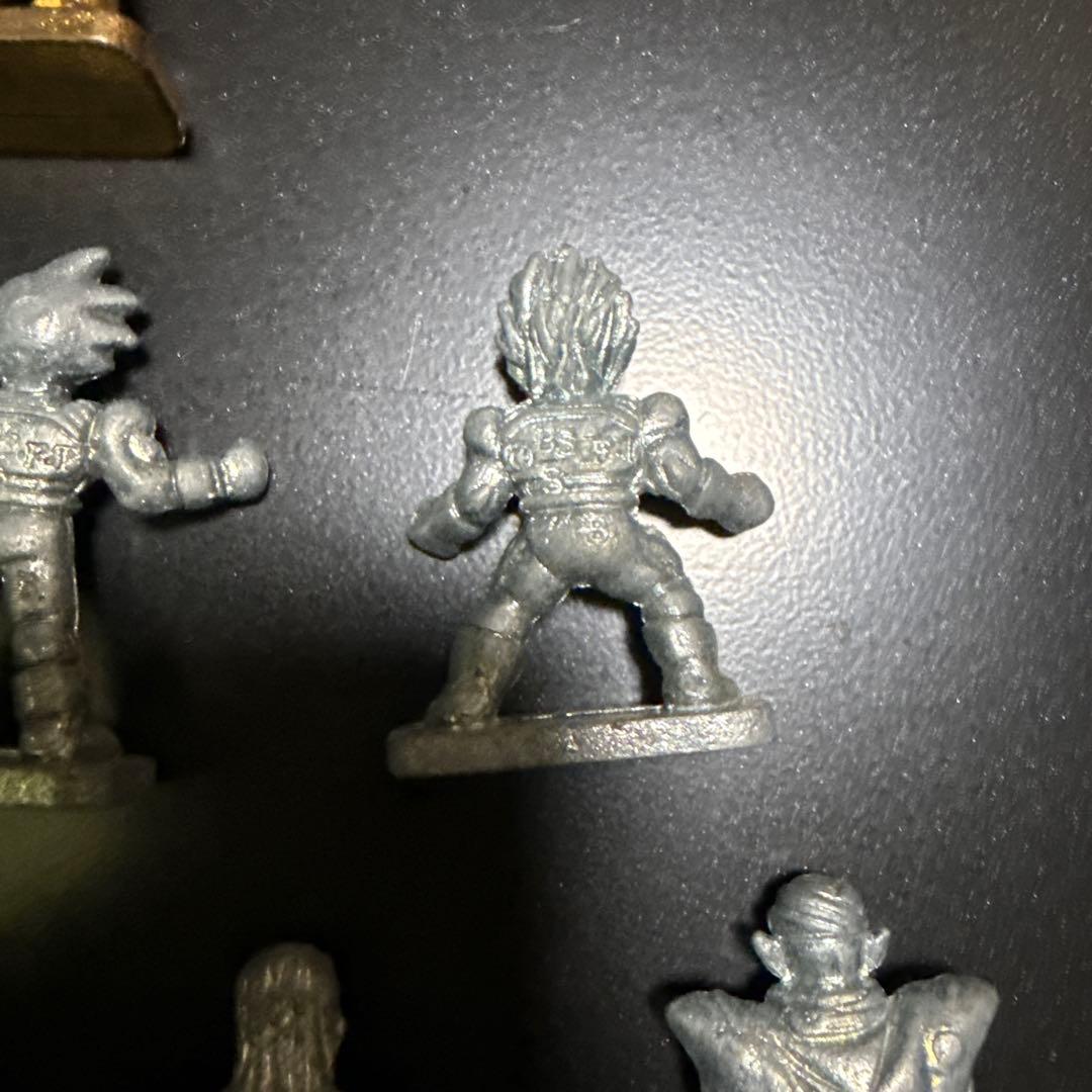ドラゴンボール　メタル製フィギュア 8体セット