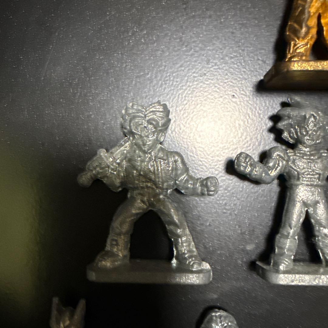 ドラゴンボール　メタル製フィギュア 8体セット