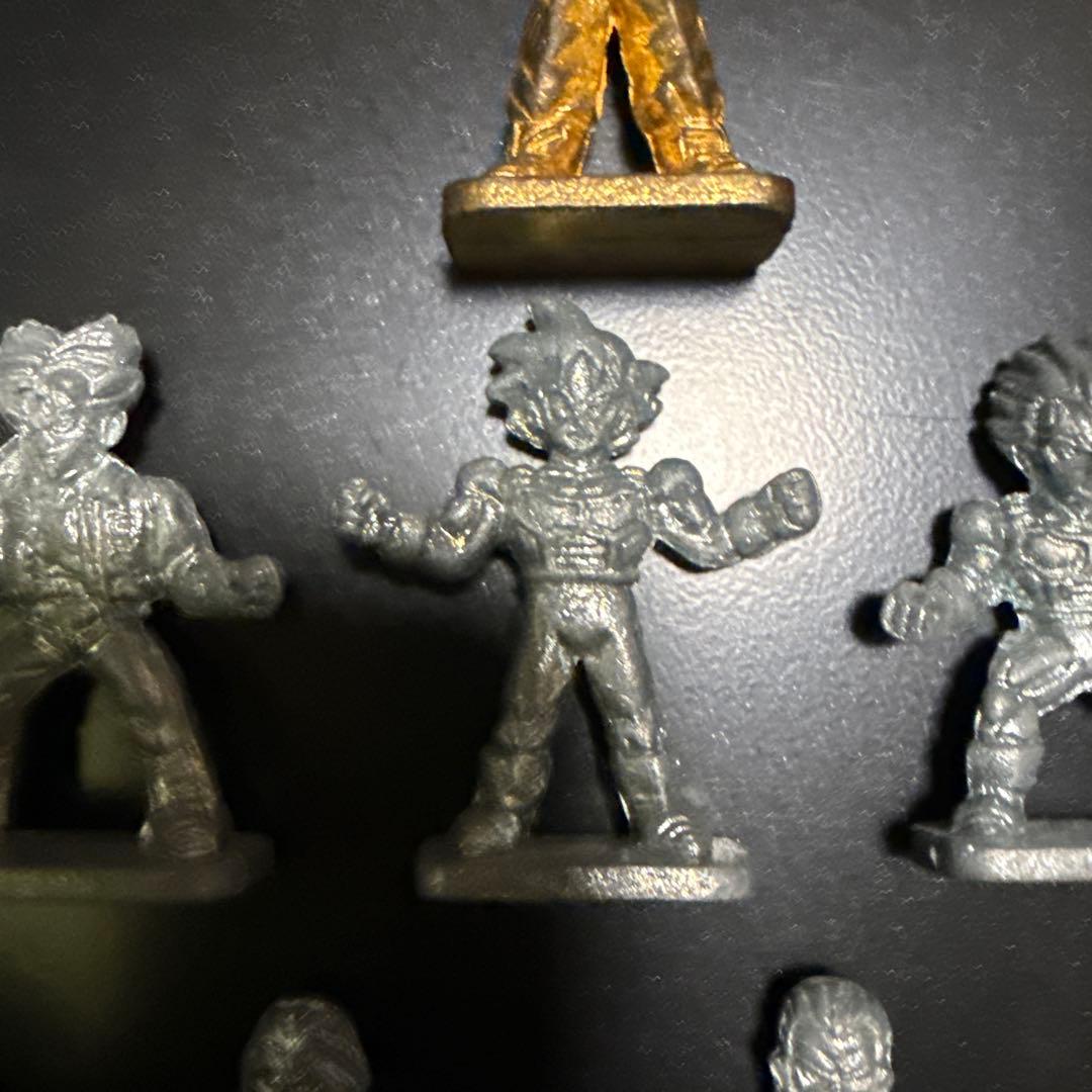 ドラゴンボール　メタル製フィギュア 8体セット