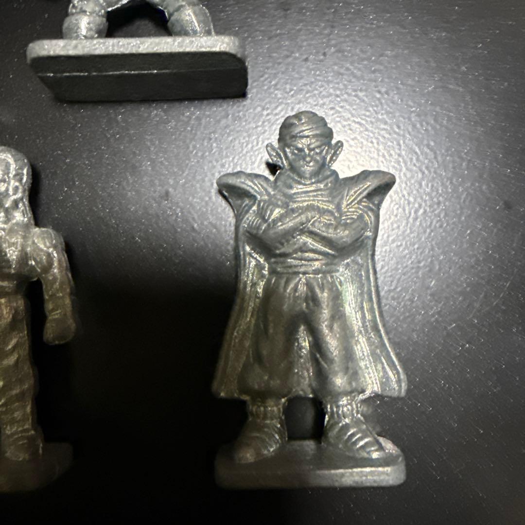 ドラゴンボール　メタル製フィギュア 8体セット