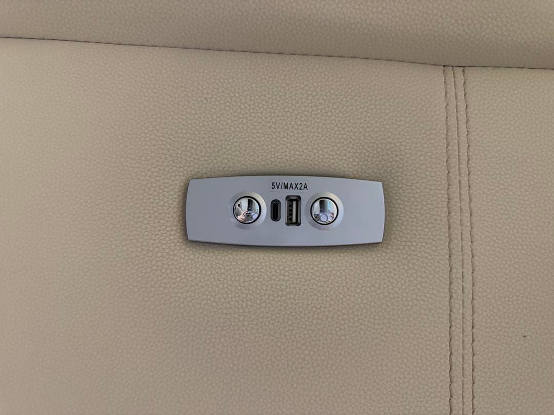 (直接引き取り限定)3人掛けテーブル付き電動リクライニングソファ