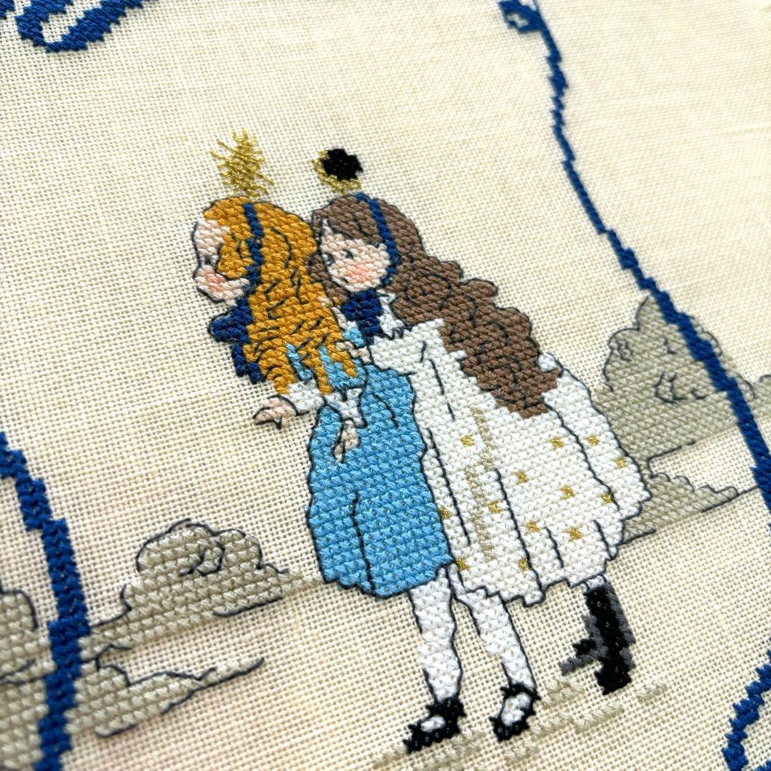 クロスステッチ 完成品 くらはしれい 太陽と月 - メルカリ