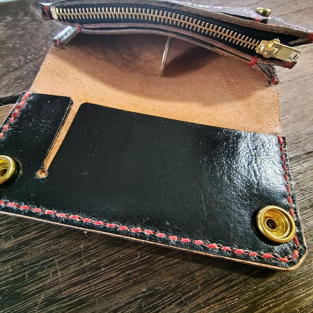 ミドルサイズ トラッカーウォレット 黒 赤いバラ 手染め (80)