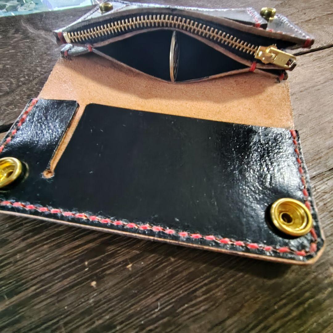 ミドルサイズ トラッカーウォレット 黒 赤いバラ 手染め (80)