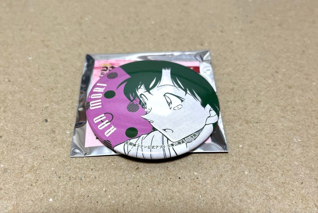 名探偵コナン 公式アプリ ランダム缶バッジ 毛利蘭 - メルカリ