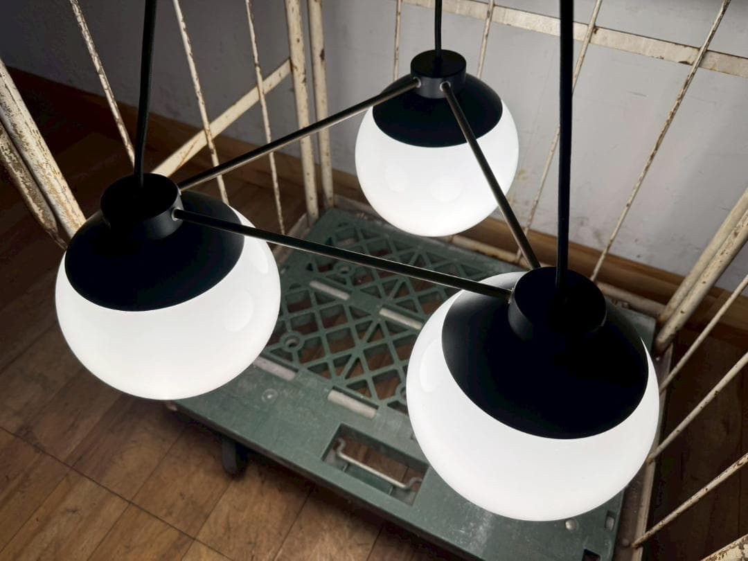 T1563☆展示品☆アートワークスタジオ　照明　ペンダントライト　モダン