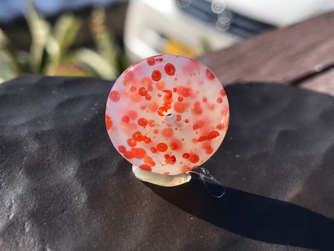 ゴビ石−1205 ゴビ瑪瑙『平安扣』 水玉模様　ペンダントトップ