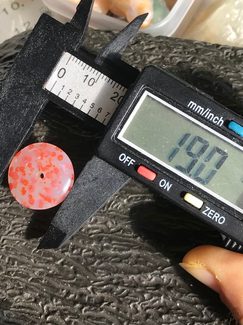 ゴビ石−1205 ゴビ瑪瑙『平安扣』 水玉模様　ペンダントトップ