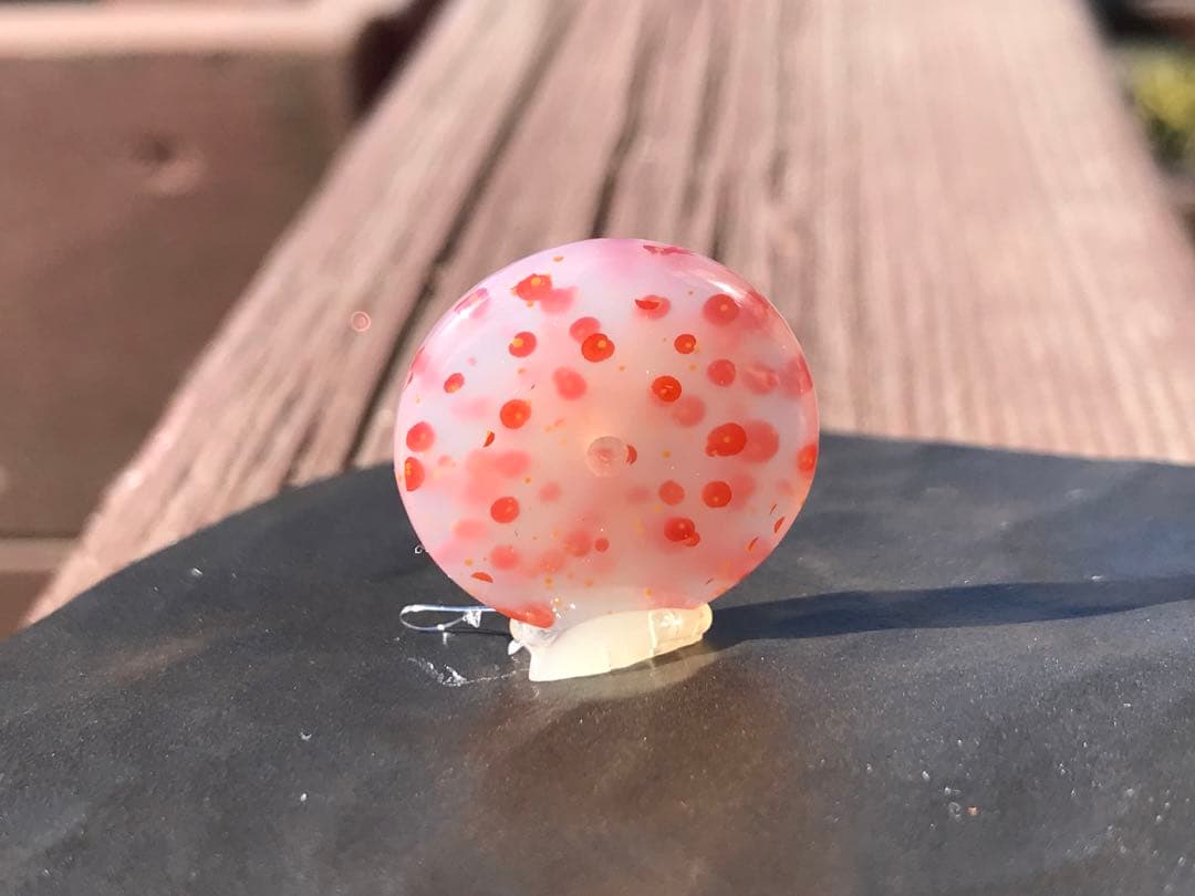 ゴビ石−1205 ゴビ瑪瑙『平安扣』 水玉模様　ペンダントトップ