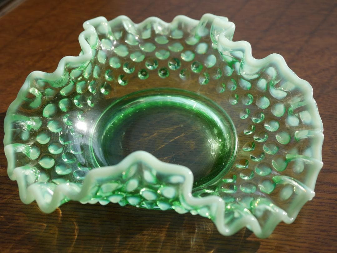 フェントン1940年 稀少 グリーンオパールセントホブネイル ウラン